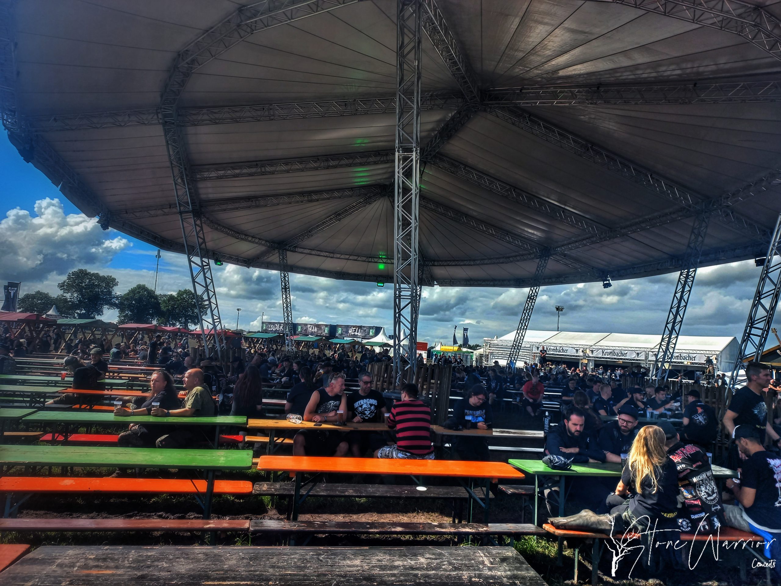 Zona descanso en forma de cúpula Wacken