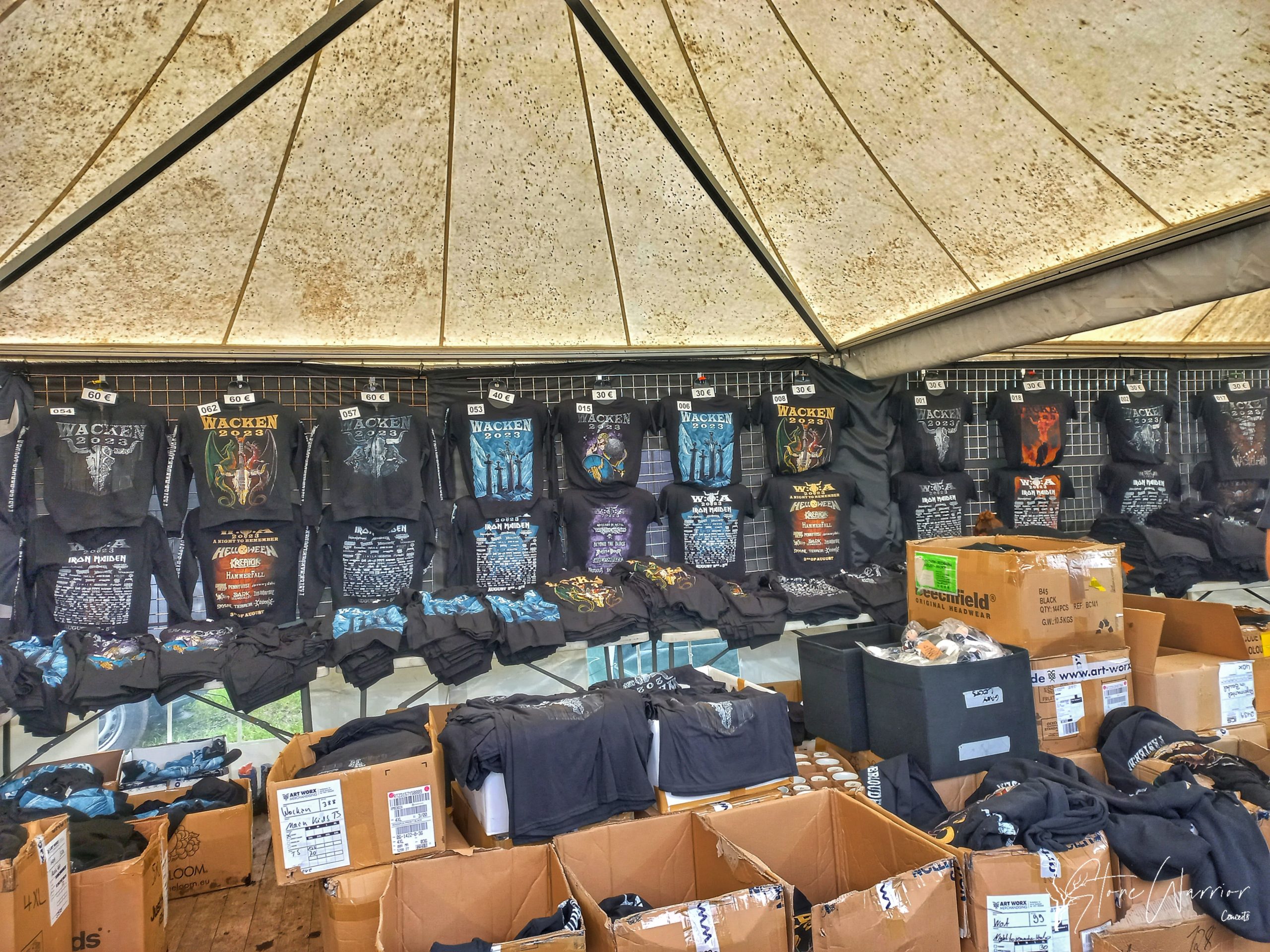 Abanico de camisetas Wacken t-shirts