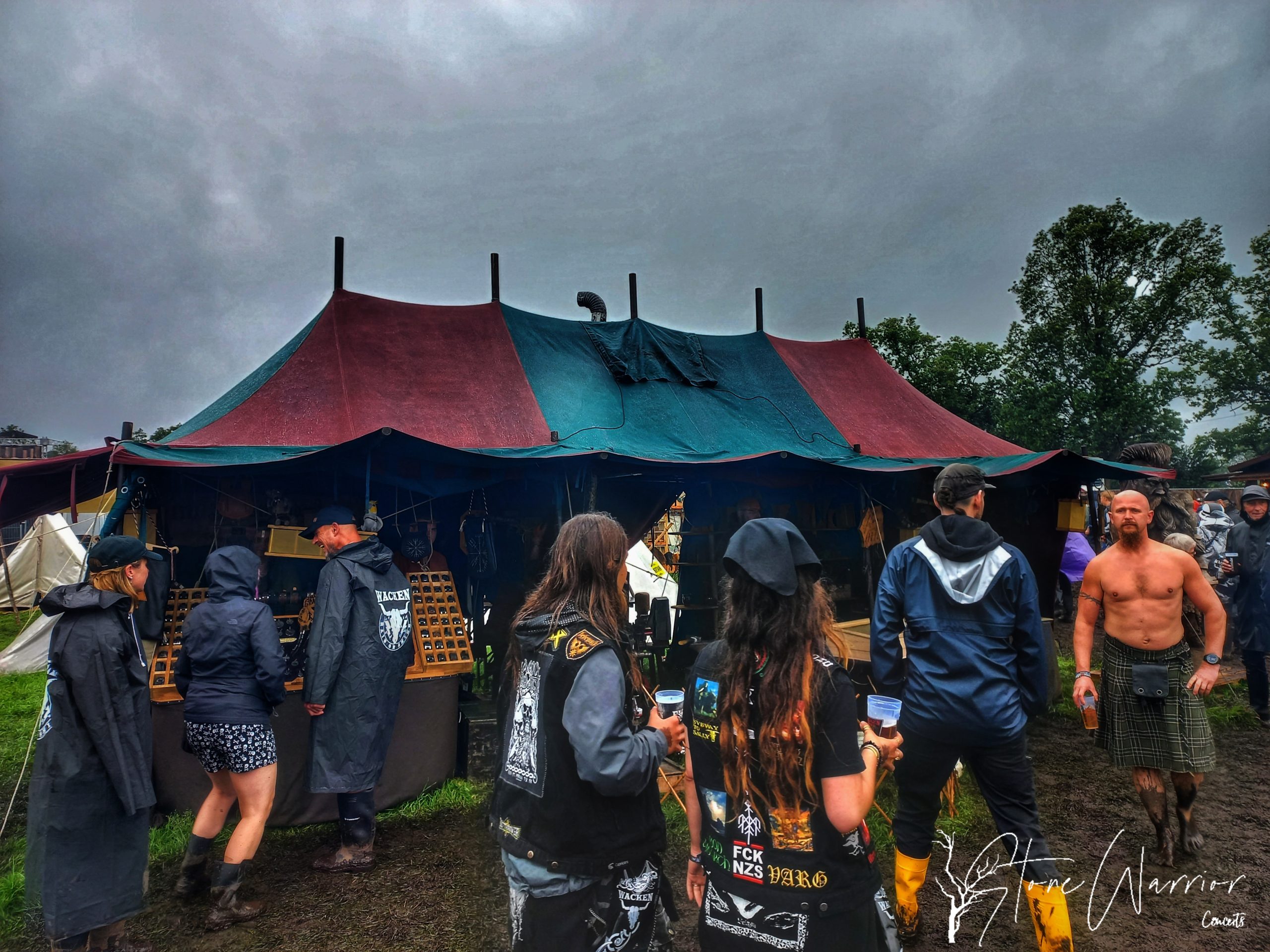 Puesto de bisutería wacken