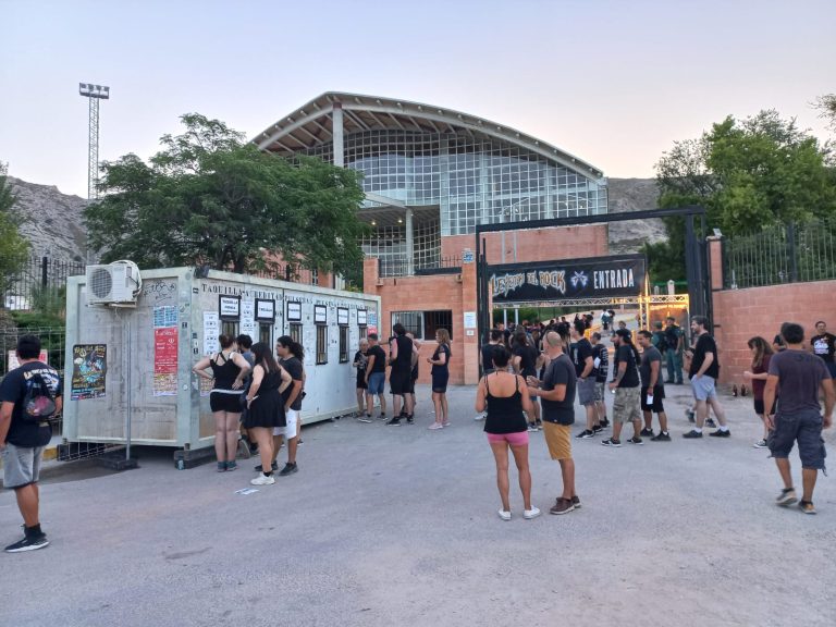 Taquillas y Entrada al festival Leyendas del Rock