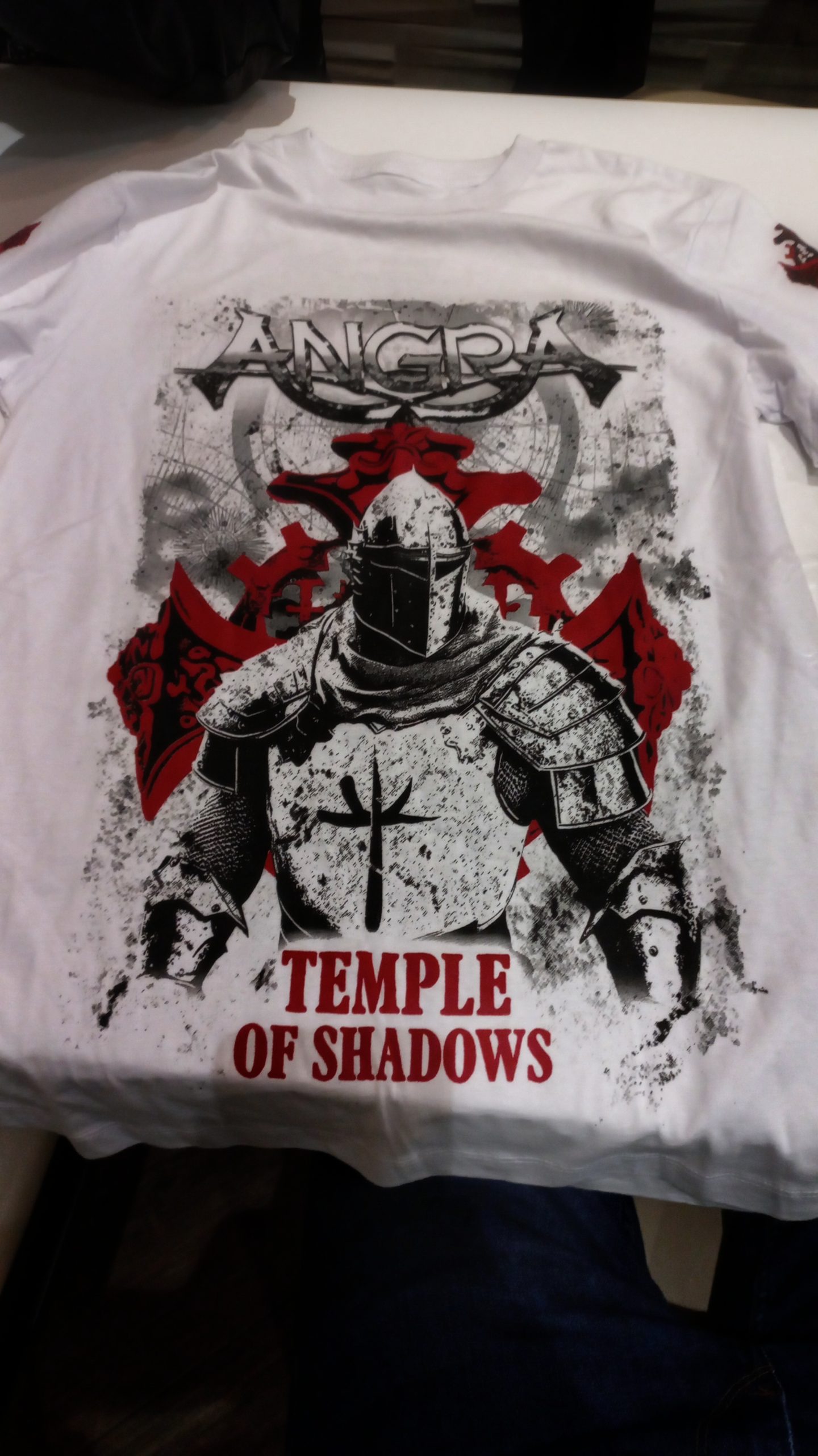 Camiseta Angra scaled