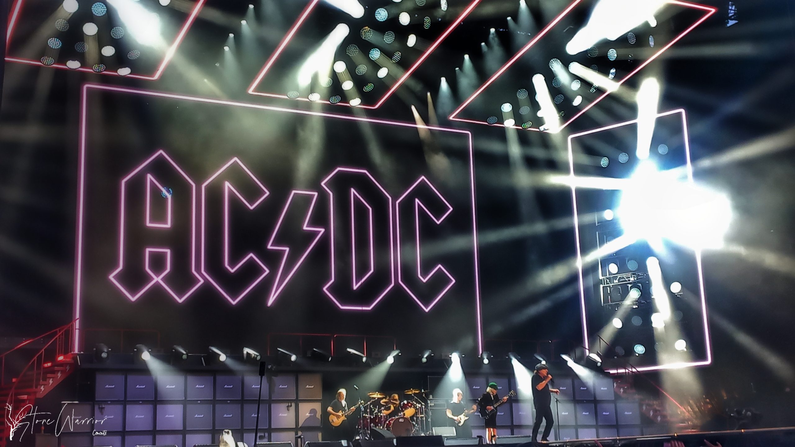 ACDC Actuando en Italia 2024 scaled