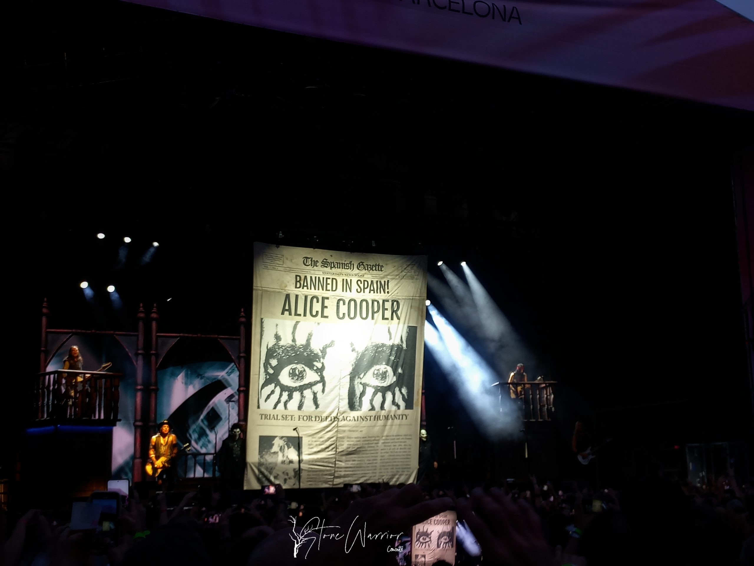 Telón Alice Cooper - Intro 2024 Barcelona Alma Festival